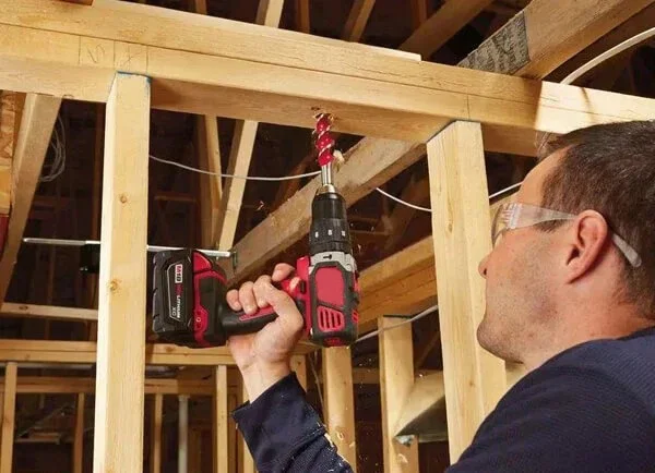 Compact hammer drill feature image